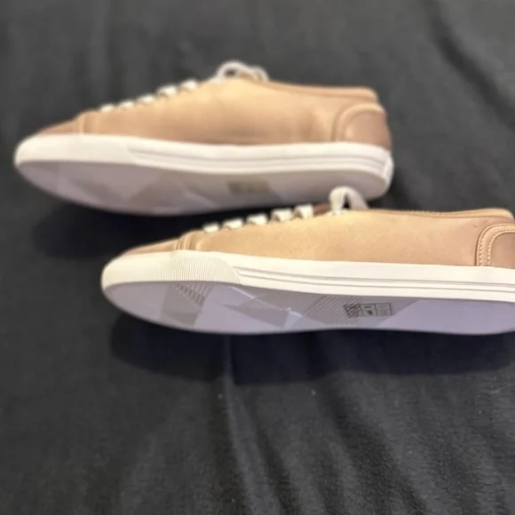 Jack Rogers Lia Satin Sneaker NWOT Sz 7 1/2 - Picture 4 of 15
